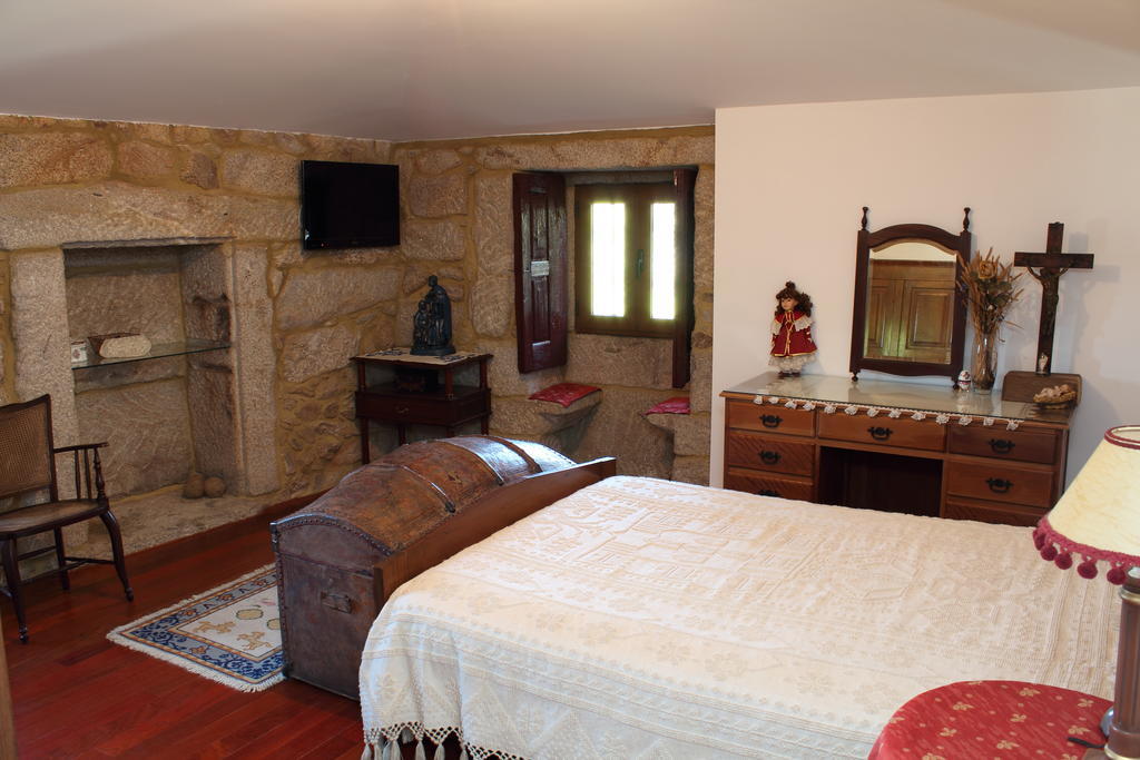 Casa Da Gaiteira Hotel Vieira do Minho Phòng bức ảnh